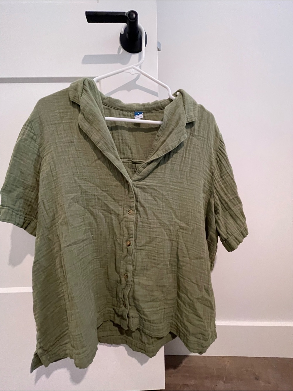 Old Navy Olive Green Short-Sleeve Button Top